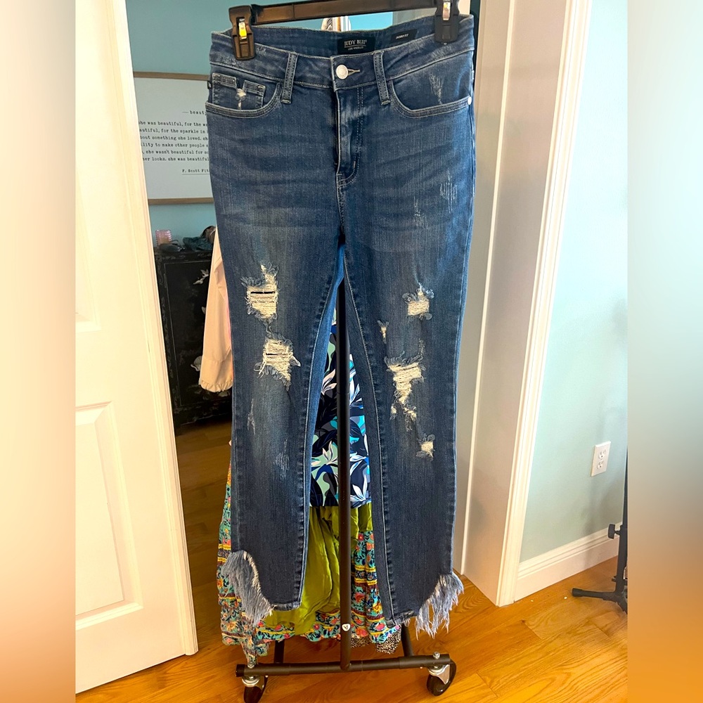 JUDY BLUE Los Angeles fringed distressed high waist Skinny Fit sz 7 / 28 jeans